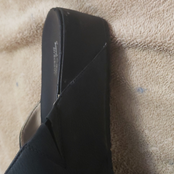 Women slide snadals. - Picture 5 of 6